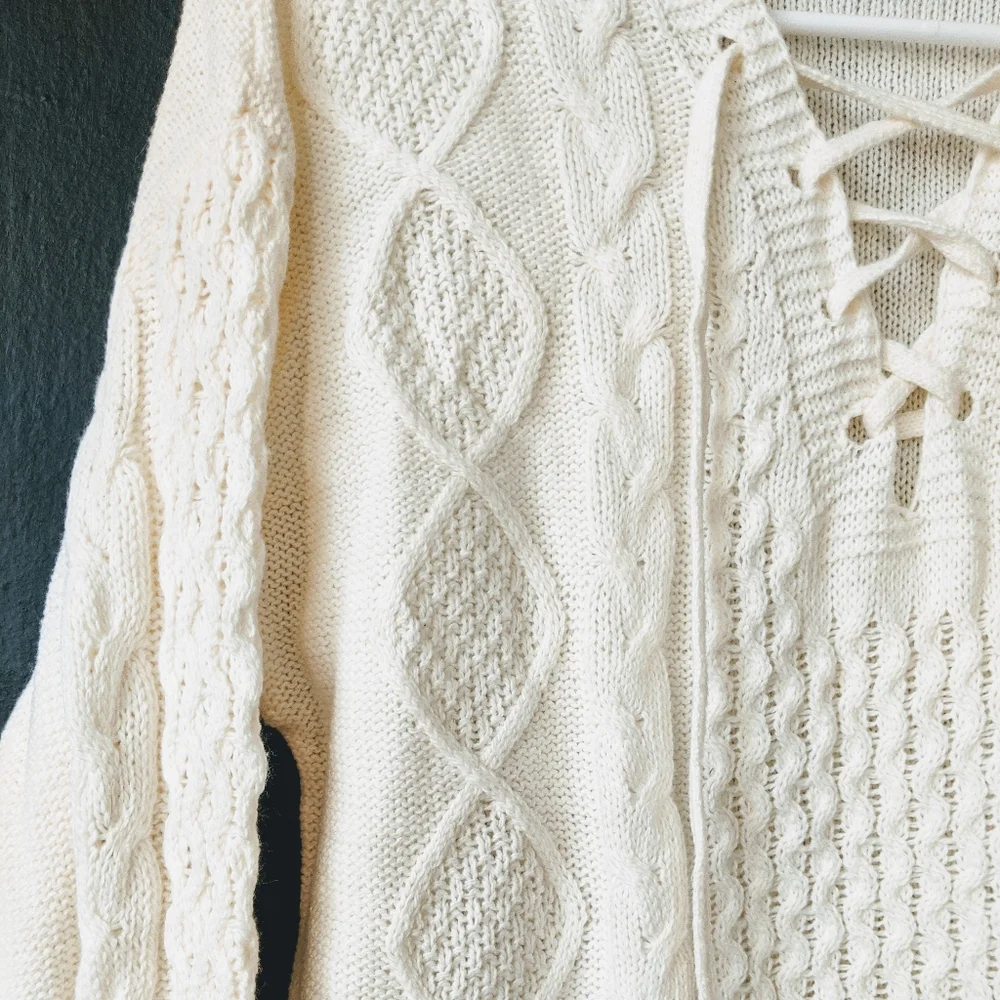 Old Navy White Cable Knit Lace Up V-neck Sweater